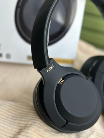 XM4 Headphones 🎧🔥